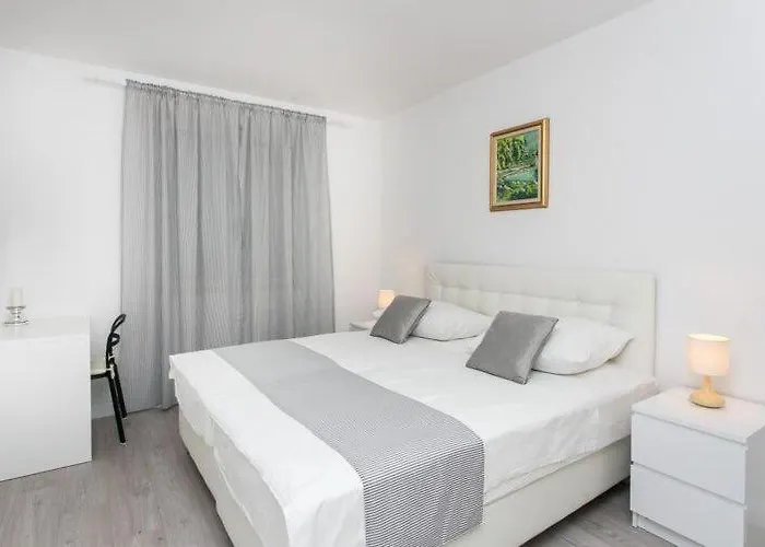 Appartement Dup I - Two Bedroom With Balcony *