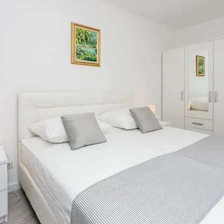 Dup I - Two Bedroom With Balcony Lägenhet Dubrovnik