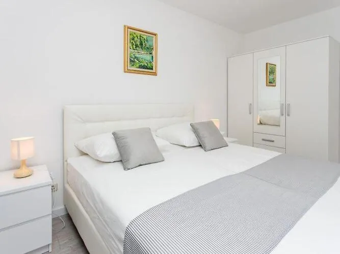 Dup I - Two Bedroom With Balcony דירה דוברובניק