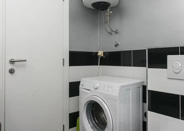 Dup I - Two Bedroom With Balcony