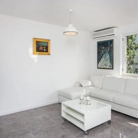 Dup I - Two Bedroom With Balcony 두브로브니크