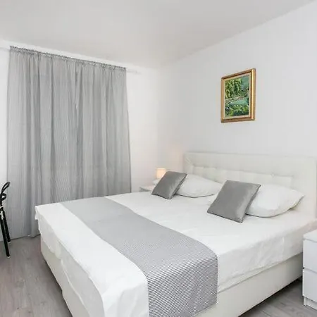 Apartman Dup I - Two Bedroom With Balcony *